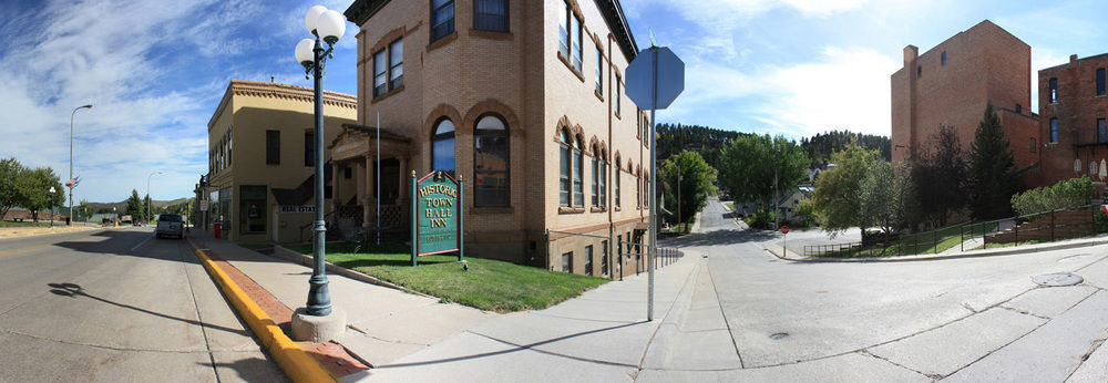 Town Hall Inn Lead Exterior photo